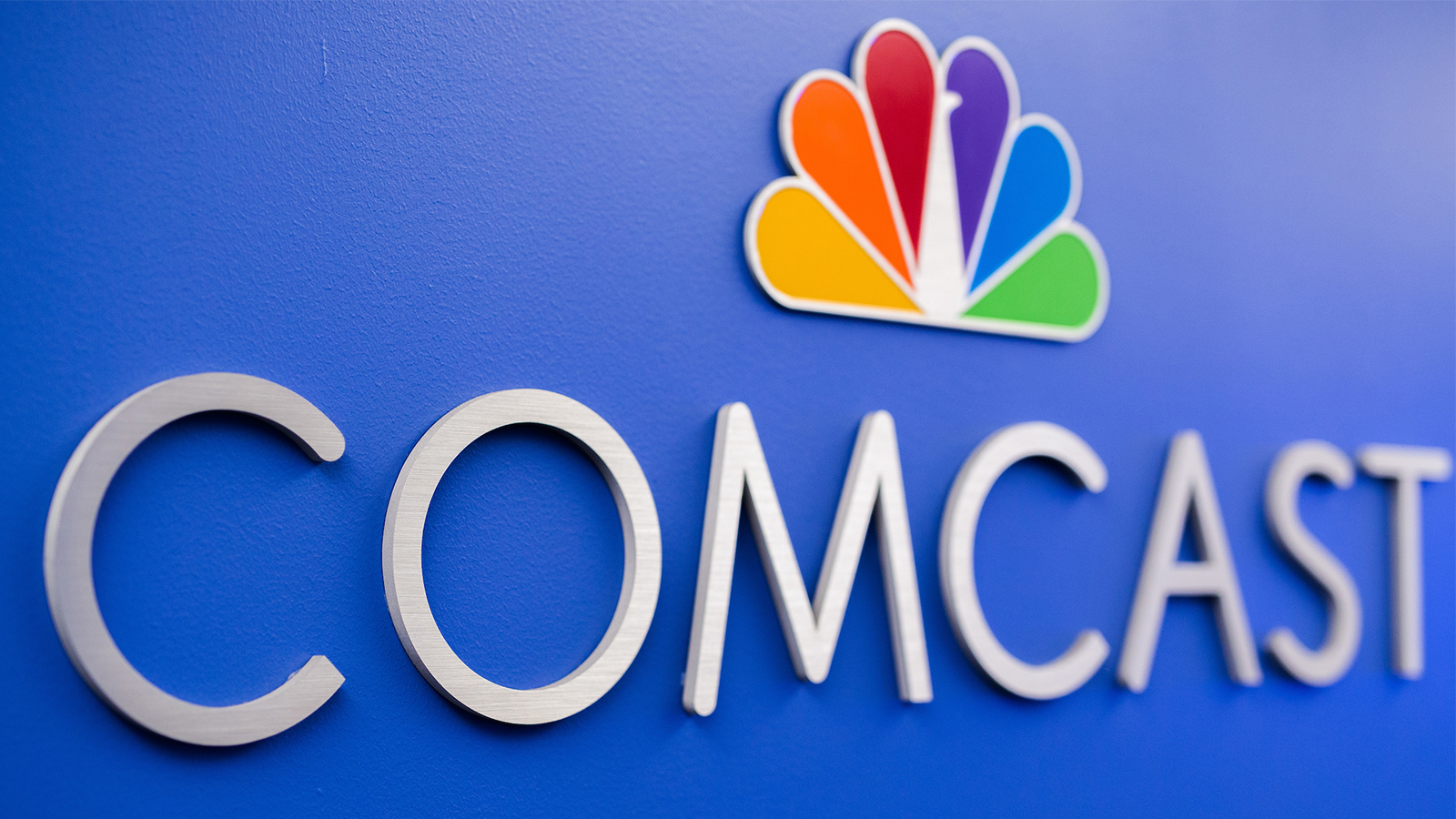 Comcast and Charter customer loss look like death by a thousand cuts